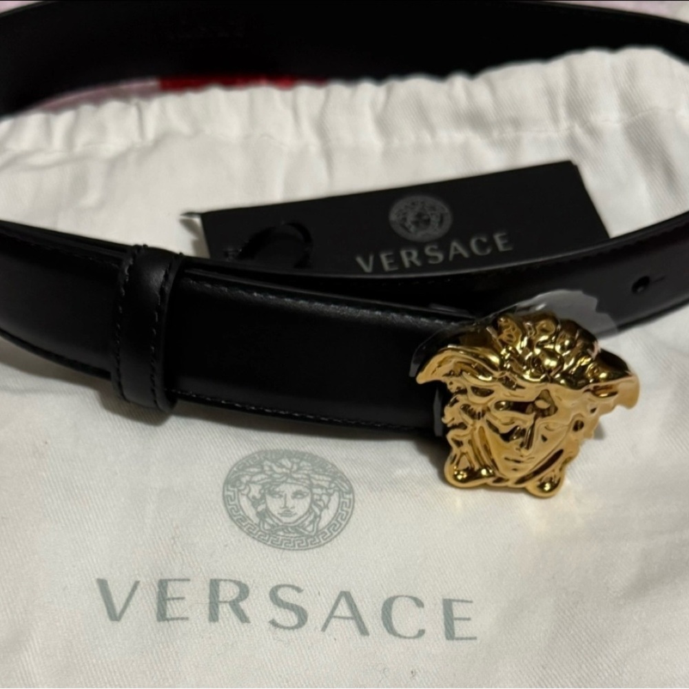 🔥STEAL🔥 Authentic Versace Black and Gold Belt